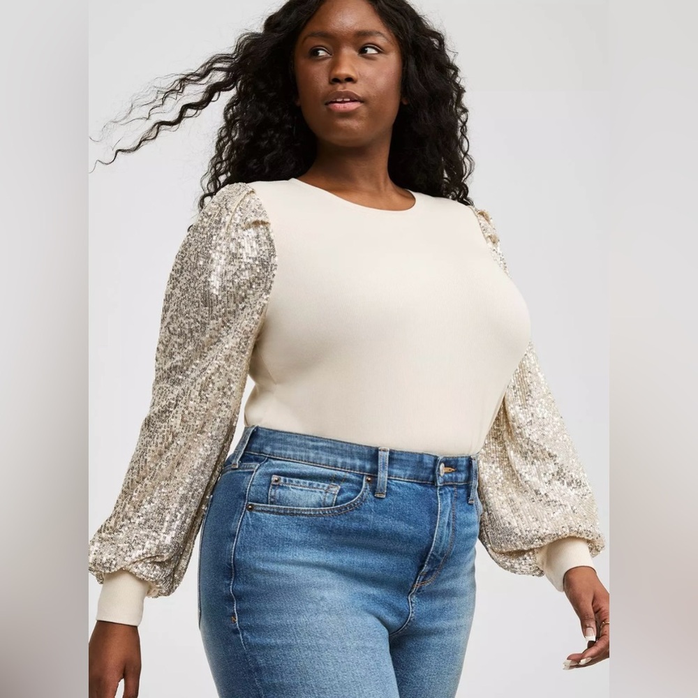 Torrid size 2 (18/20) sequined beige top ribbed ballon sleeve EUC
